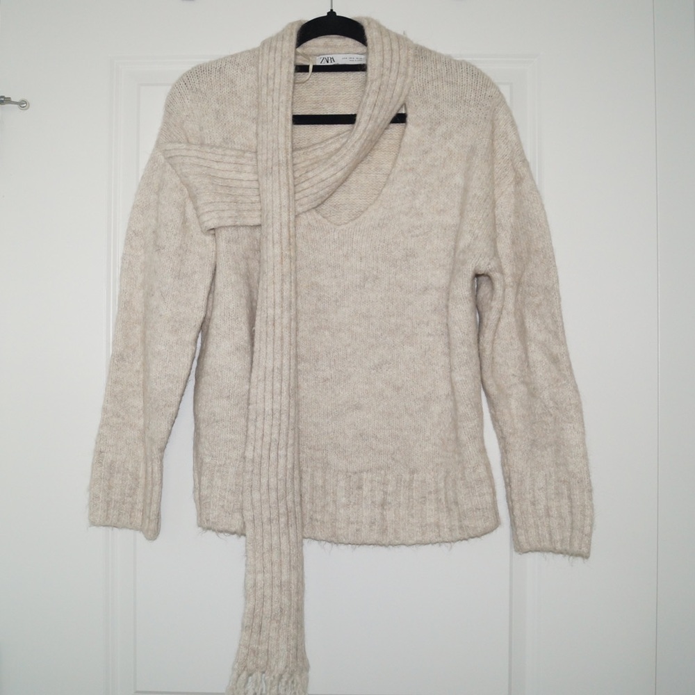 Zara Cream Sweater with Scarf